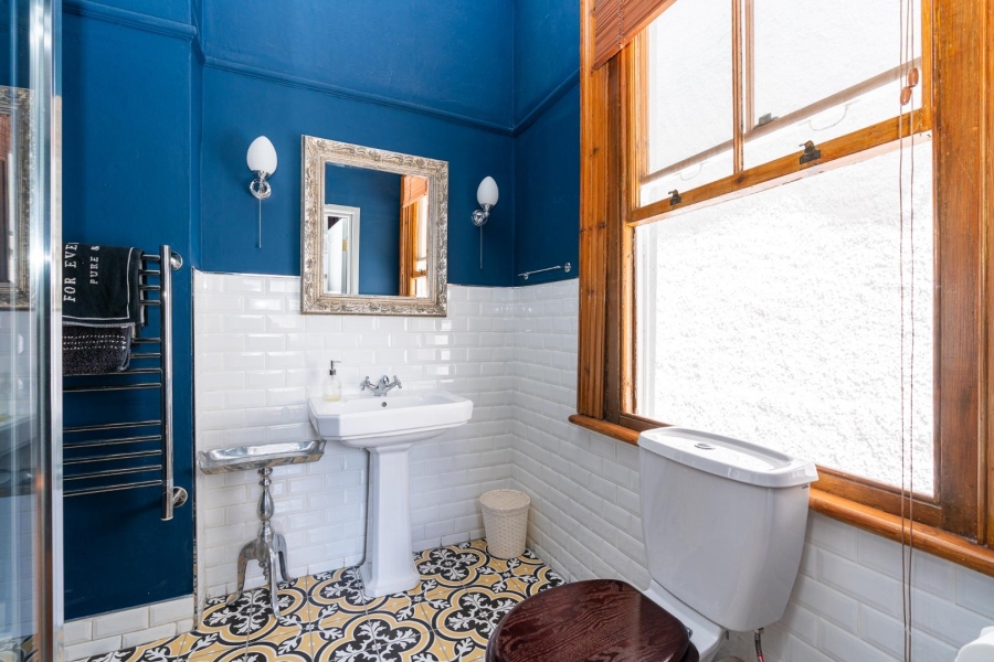 4 Bedroom Property for Sale in Oranjezicht Western Cape